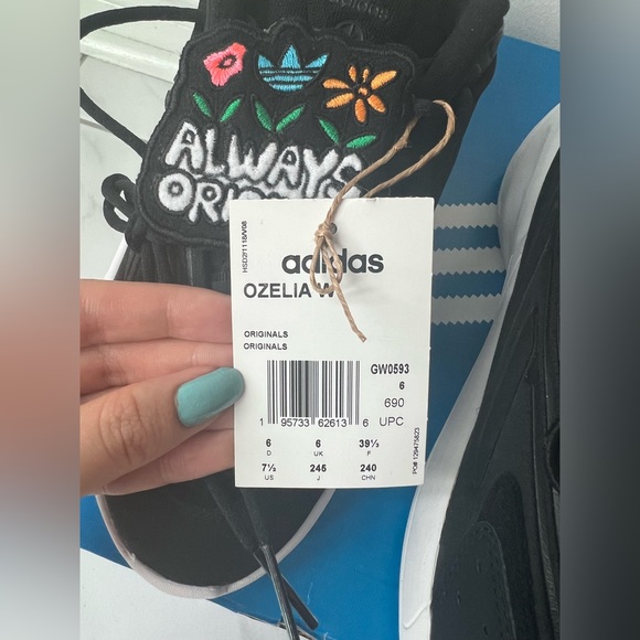 ADIDAS Women's Always Original Ozelia Black Sneakers-Size 7.5-BNIB - Picture 16 of 16